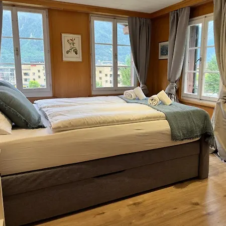 Daire River-kissed Retreat With Iconic Jungfraujoch View