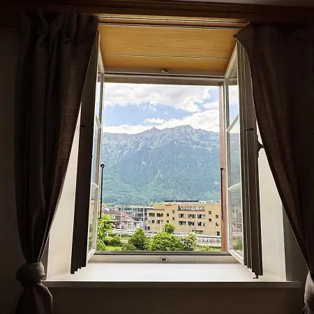River-kissed Retreat With Iconic Jungfraujoch View Daire *