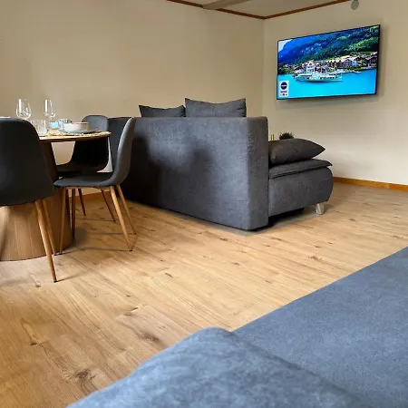 Daire River-kissed Retreat With Iconic Jungfraujoch View