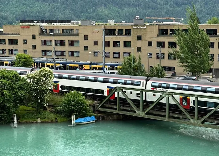 River 3 - Kissed Retreat With Iconic Jungfraujoch View